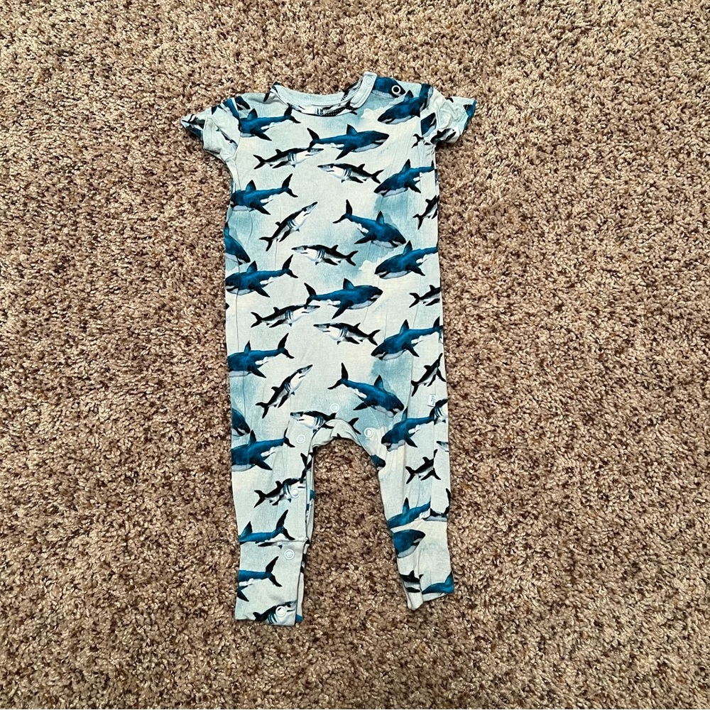 Posh Peanut shark short sleeve romper - Picture 1 of 4